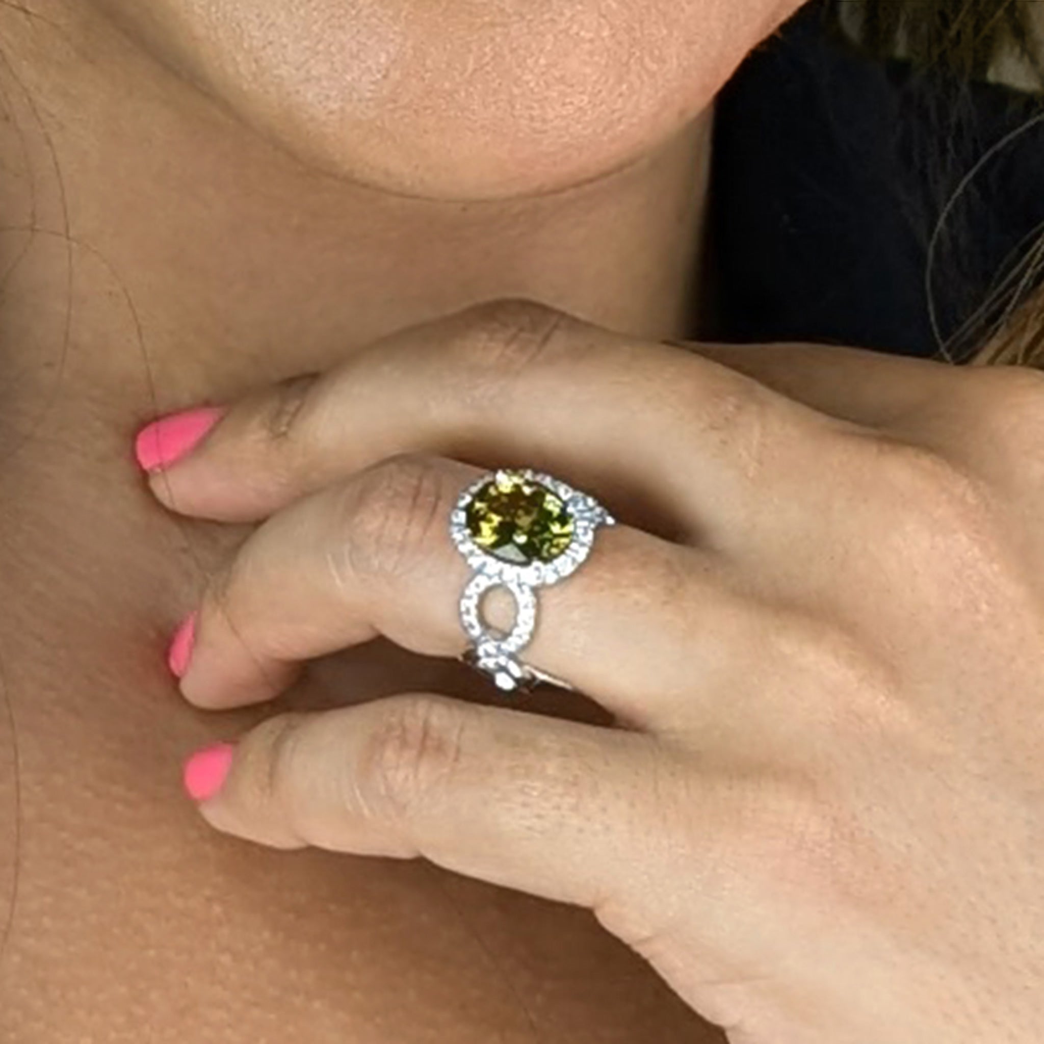 14K White Gold Alexandrite & Diamond Ring – 4.14 CT Center Stone, 0.50 CT Accent Diamonds